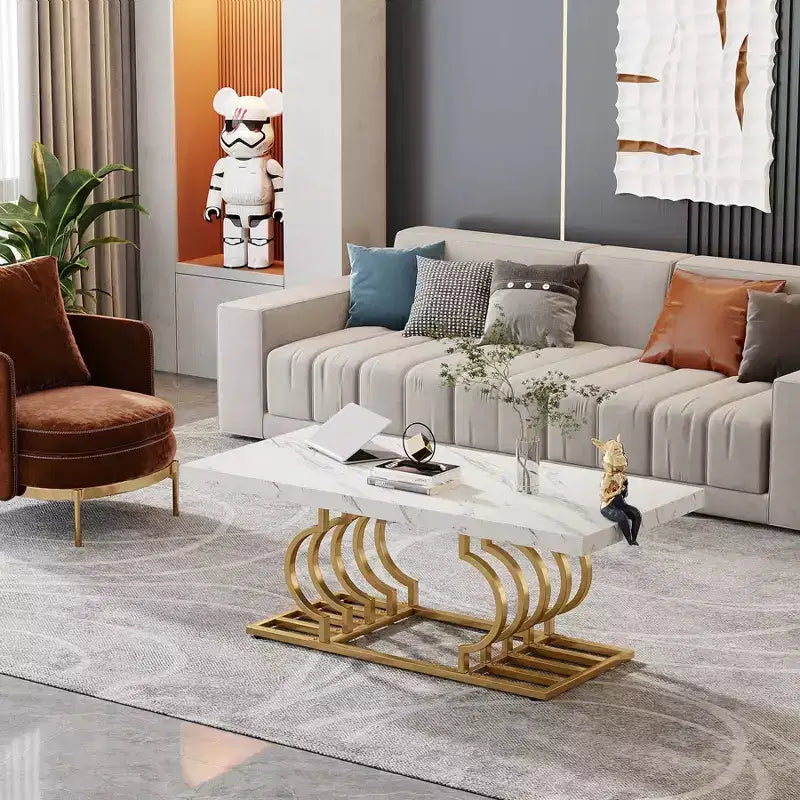 Table basse moderne avec cadre géométrique