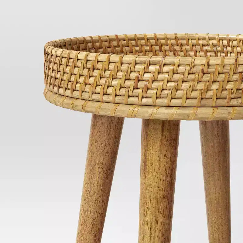 Table d'appoint ronde en fibres naturelles tressées