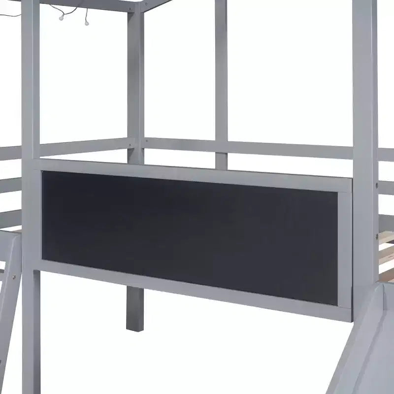 Lit mezzanine double en bois avec échelle