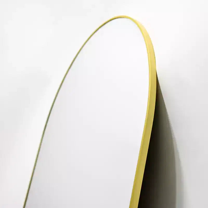 Miroir arqué pleine longueur sur pied
