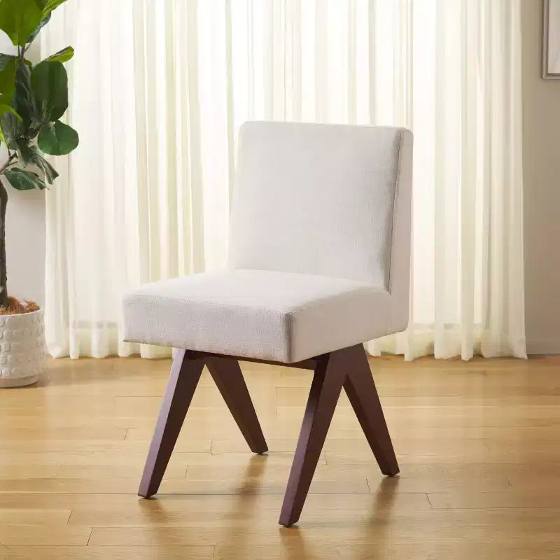 Chaise de salle à manger blanche